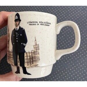 Vintage Bilton's 1977 London Policeman House Of Parliament Coffee Tea  Mug